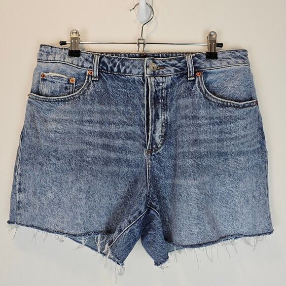 House of Harlow 1960 High Rise Button Fly‎ Mom Denim Shorts Inseam 4.5" Size 29 - Picture 1 of 8